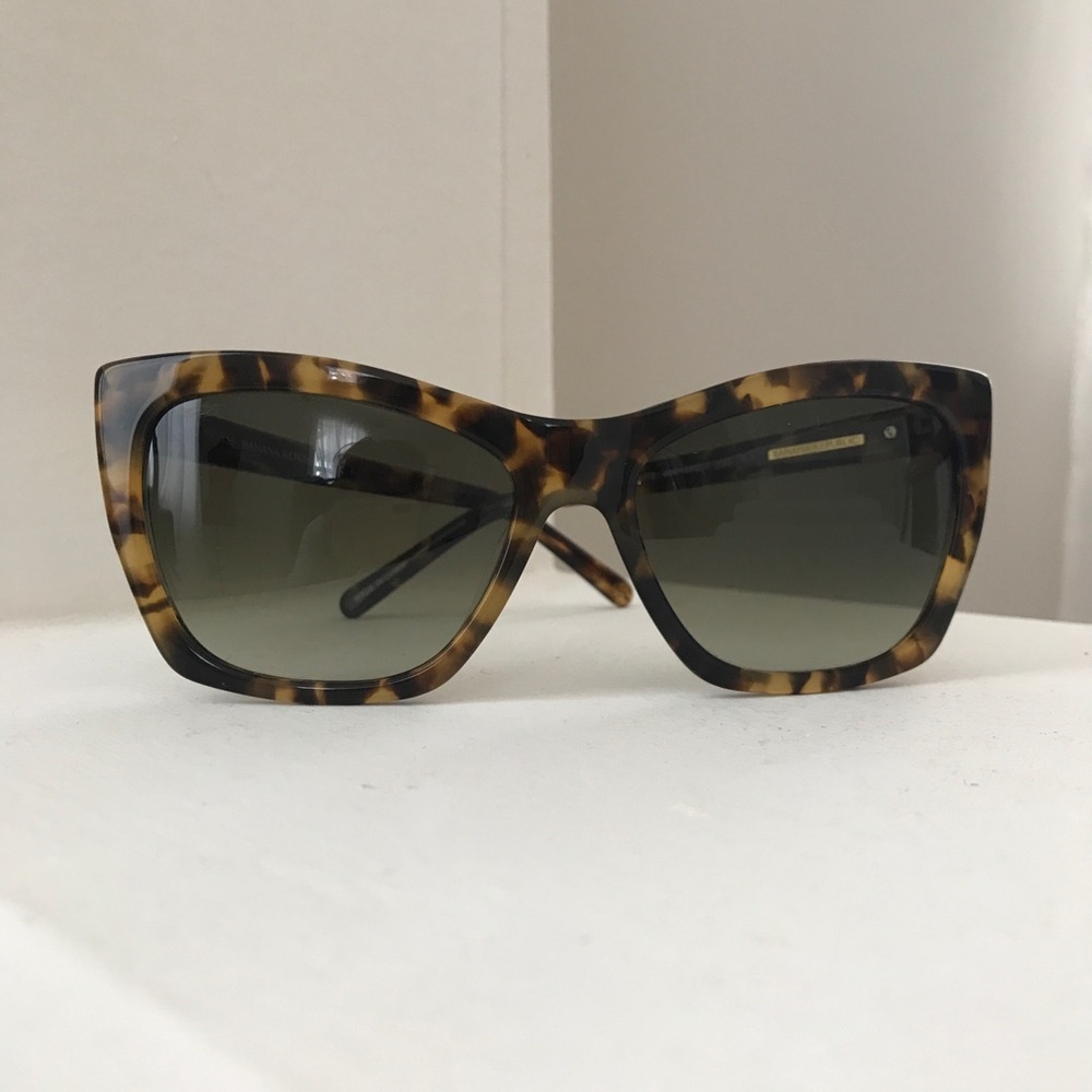 Banana Republic Tortoise shell sunglasses